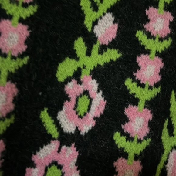 NWOT floral sweater - Picture 3 of 3
